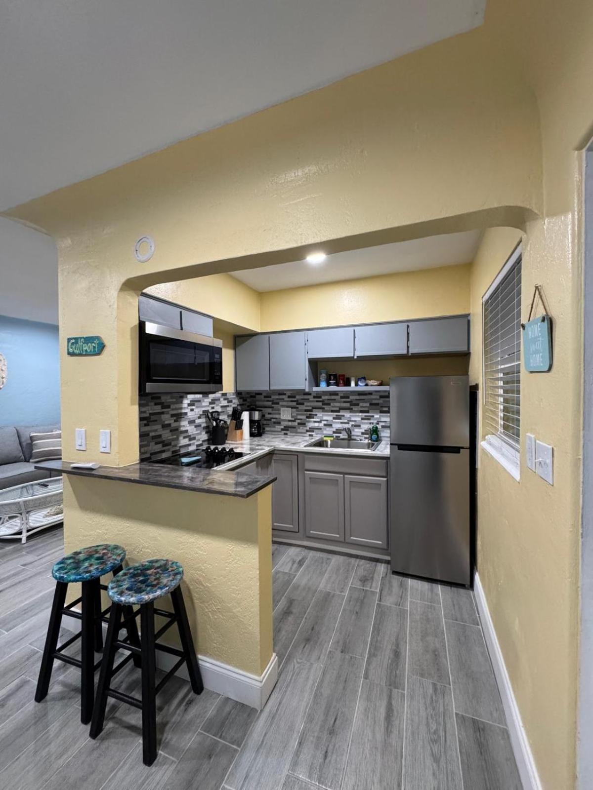 Gorgeous Beach Condo Sankt Petersburg Exterior foto